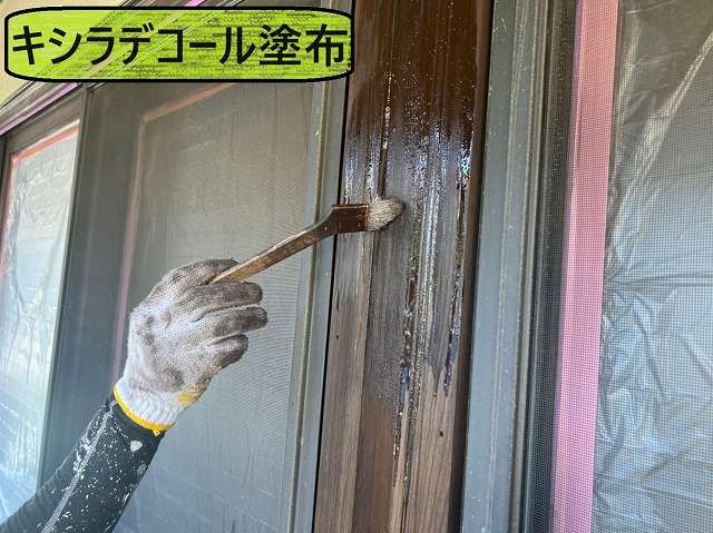 笛吹市でキシラデコールを使い、外壁の木材を保護してナチュラルな塗装を行いました